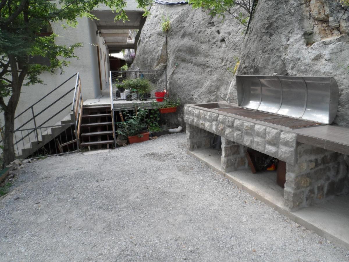 Pataki Studios Petrovac 외부 사진