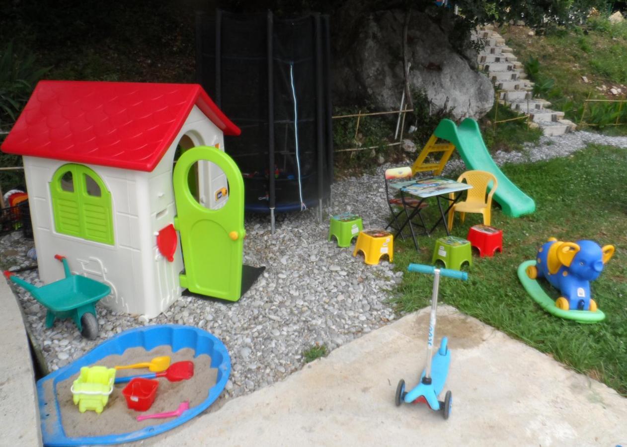 Pataki Studios Petrovac 외부 사진