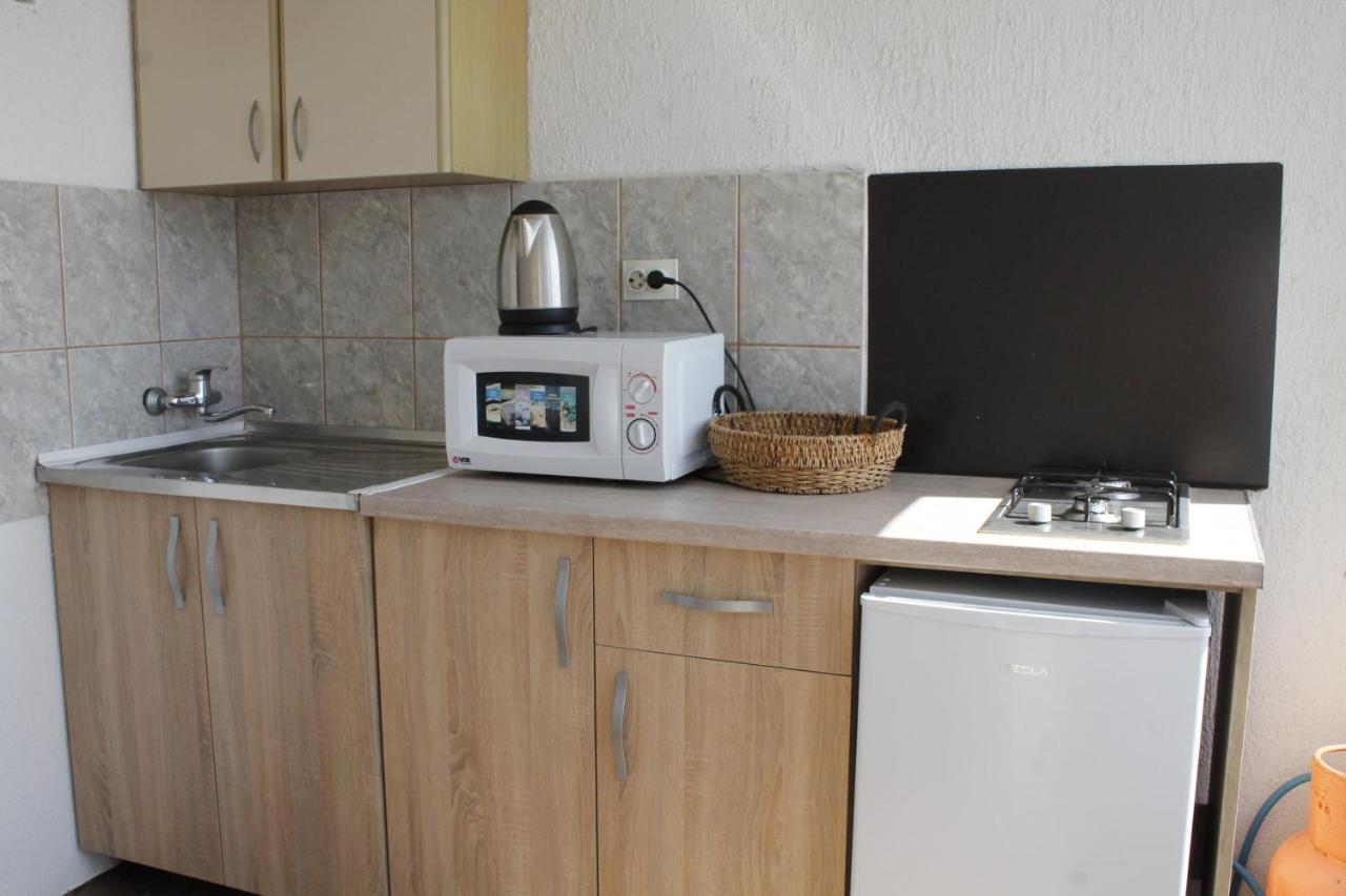 Pataki Studios Petrovac 외부 사진